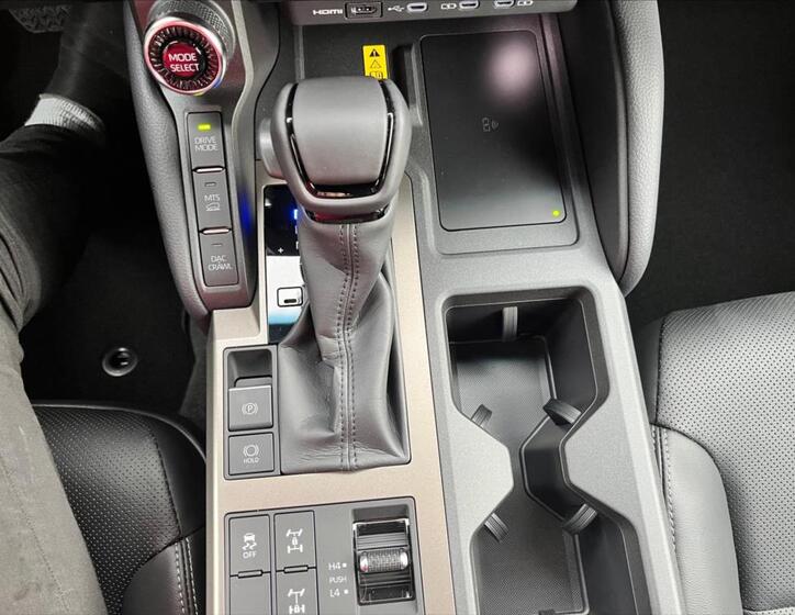 Toyota Land Cruiser 27