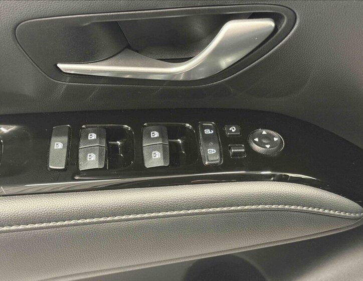 Hyundai Tucson SUV 1,6 l 100 kw