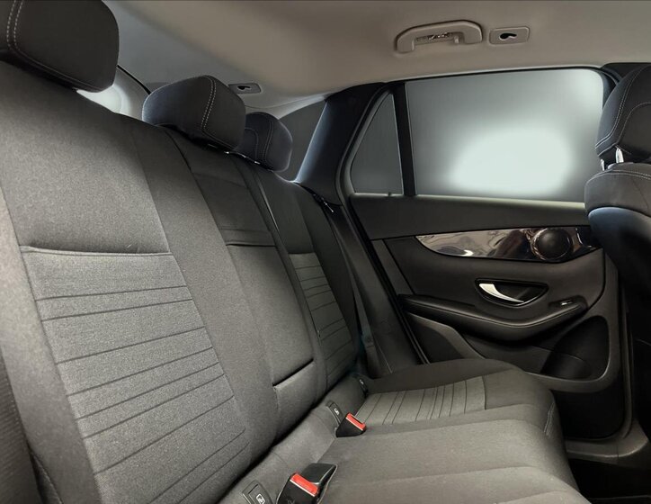 Mercedes-Benz GLC SUV 2,0 l 120 kw