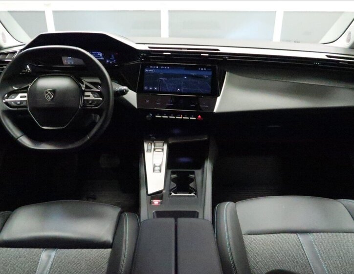 Peugeot 308 Kombi 1,5 l 96 kw