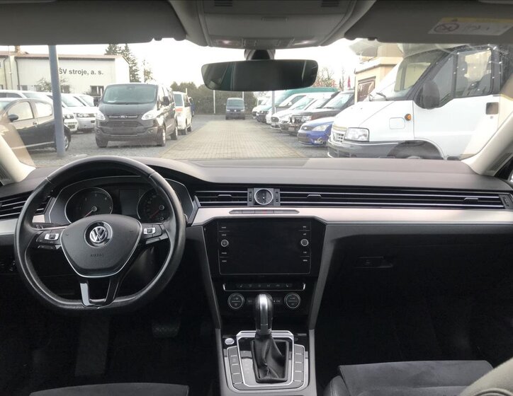 Volkswagen Passat Kombi 2,0 l 140 kw