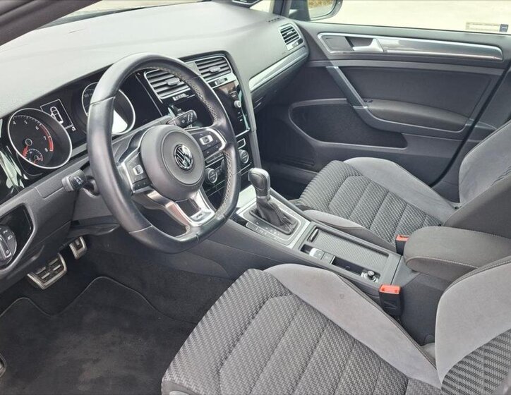 Volkswagen Golf Hatchback 1,4 l 110 kw