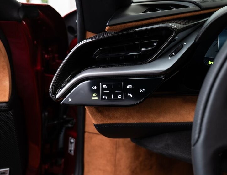 Ferrari SF90 Kabriolet 4,0 l 736 kw