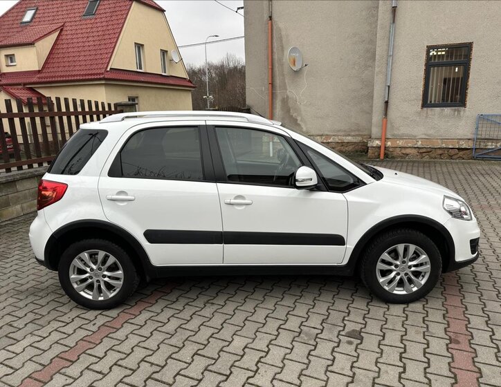 Suzuki SX4 2