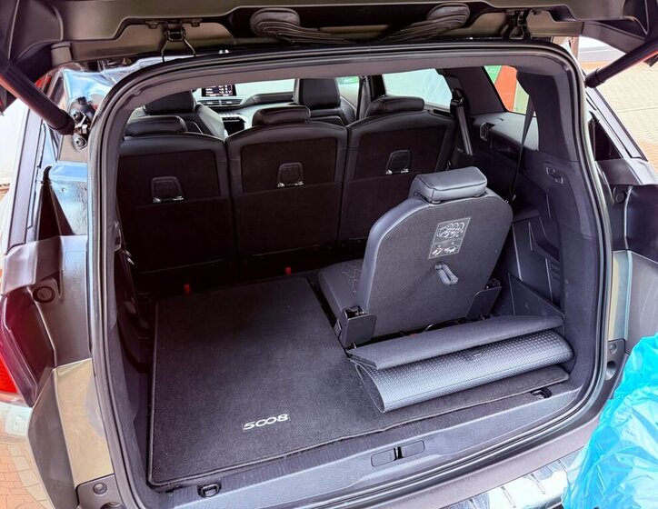 Peugeot 5008 SUV / Terénní 1,6 l 133 kw