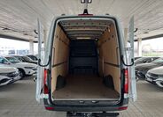 Mercedes-Benz Sprinter 17
