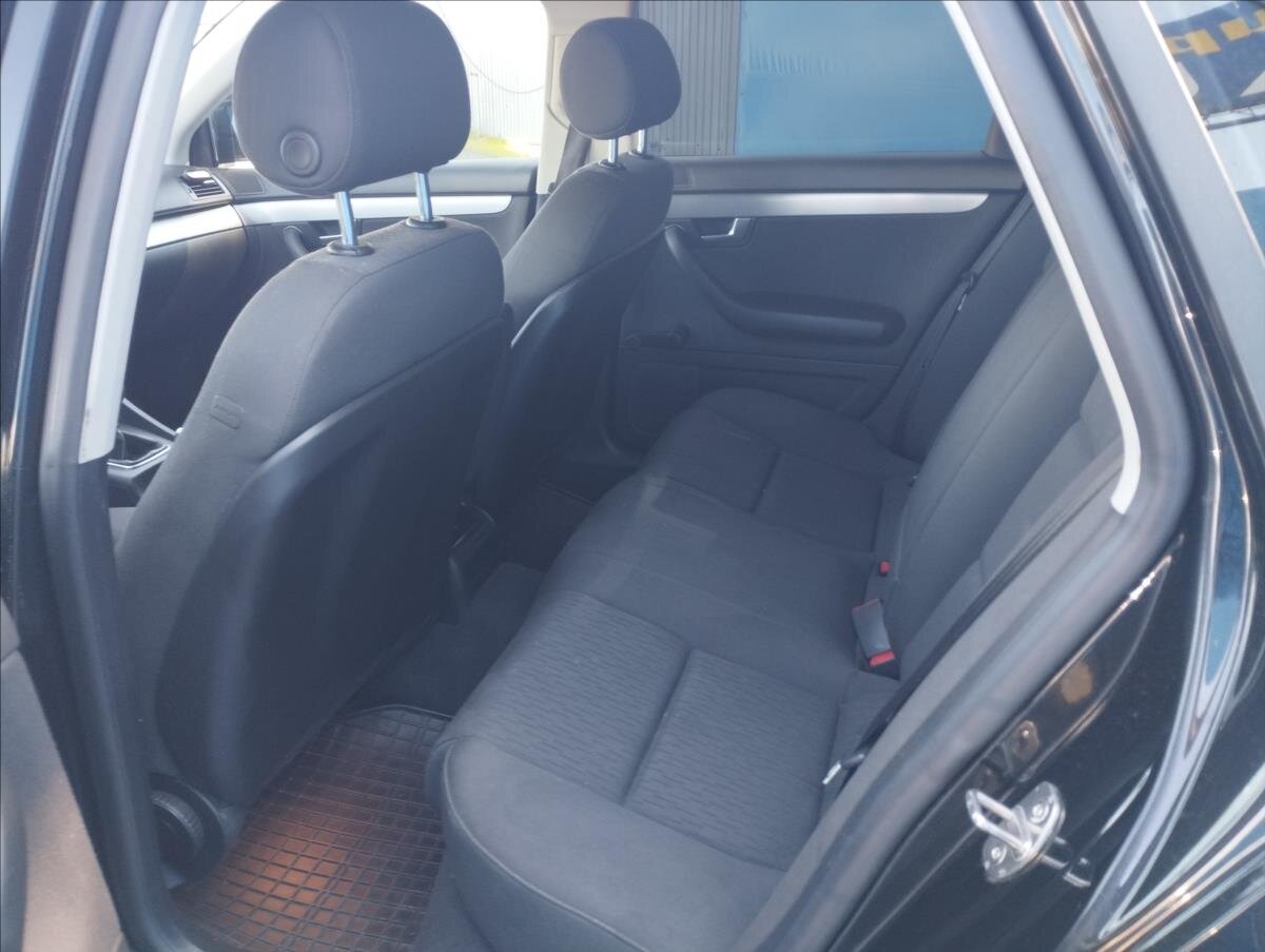Audi A4 Sedan / Limuzína 1,8 l 120 kw