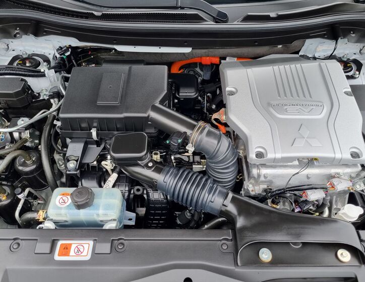 Mitsubishi Ostatní 27