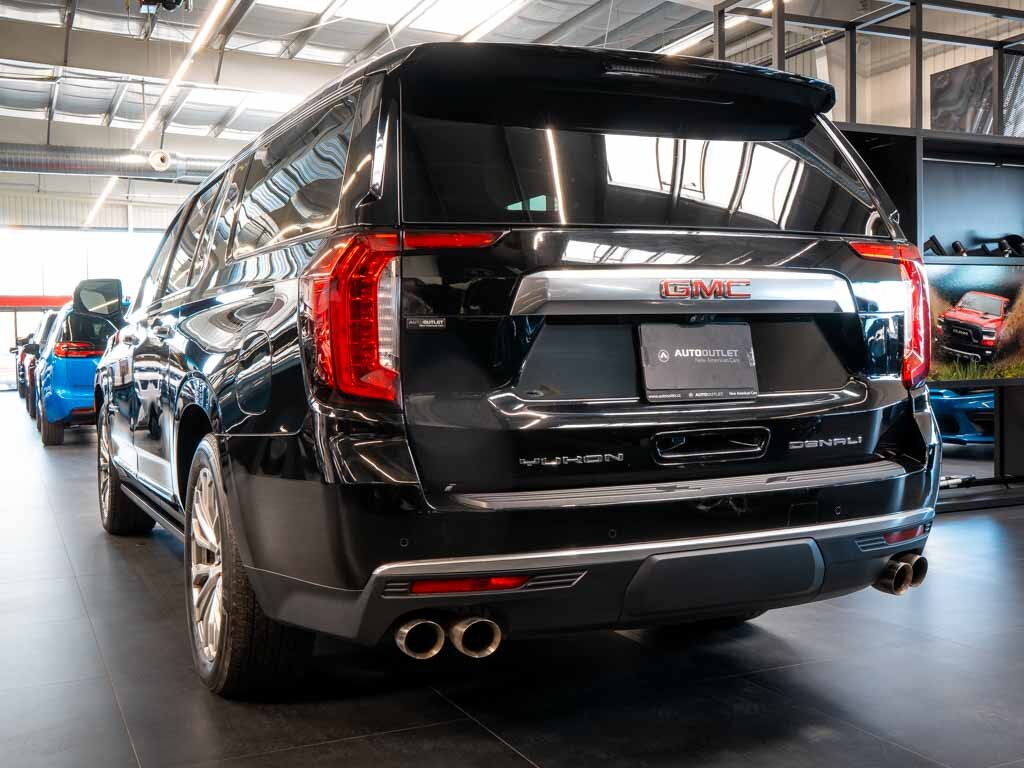 GMC Yukon SUV / Terénní 6,2 l 313 kw