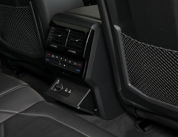 Volkswagen Touareg SUV / Terénní 3,0 l 210 kw