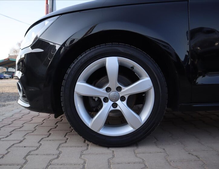 Audi A1 Hatchback 1,2 l 63 kw