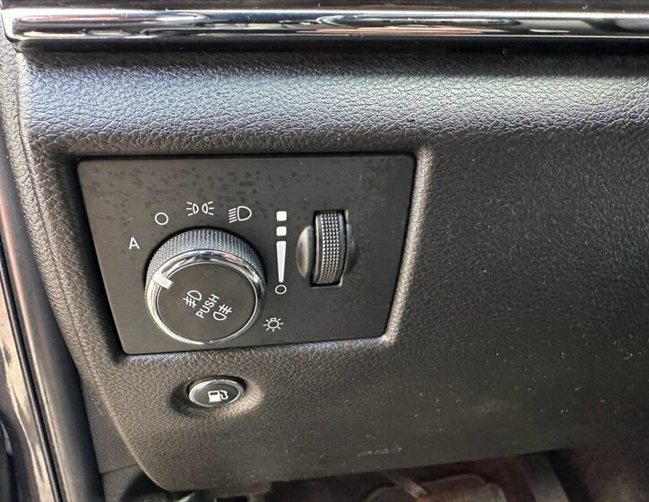 Jeep Grand Cherokee 25