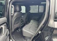 Land Rover Defender 12