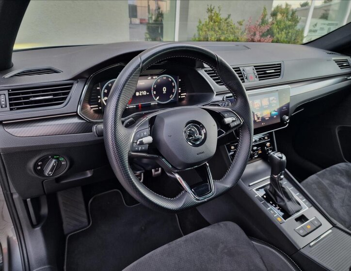 Škoda Superb Kombi 2,0 l 110 kw