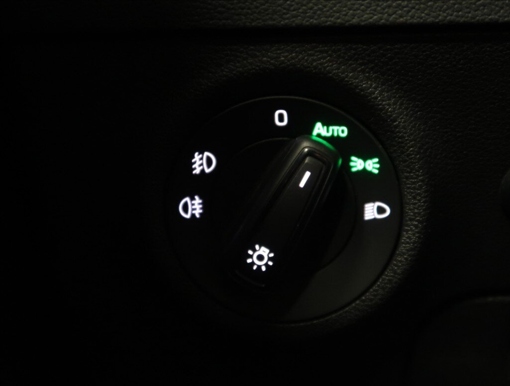 Škoda Karoq SUV 1,5 l 110 kw