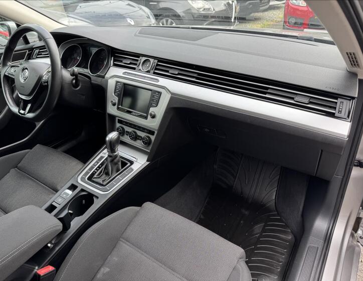 Volkswagen Passat 33