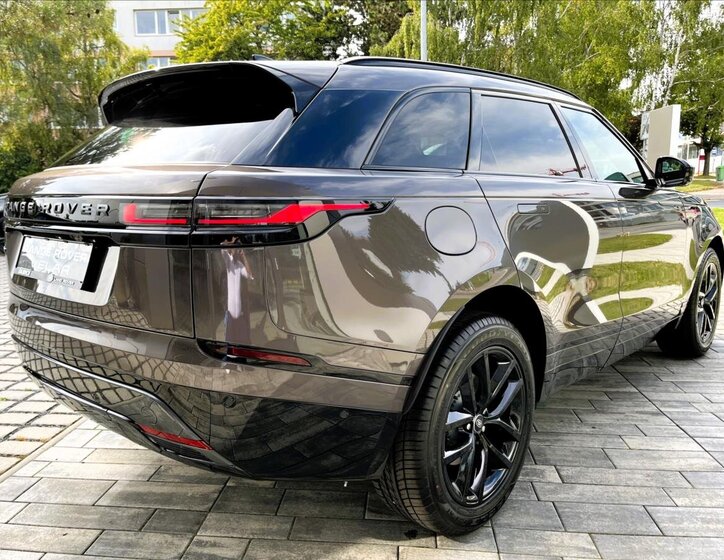 Land Rover Range Rover Velar SUV / Terénní 2,0 l 150 kw