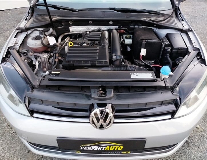 Volkswagen Golf 37
