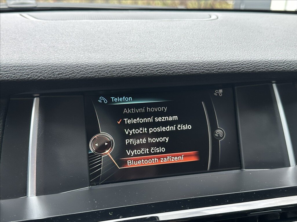 BMW X3 SUV / Terénní 2,0 l 180 kw