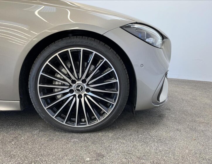 Mercedes-Benz Třídy C 22