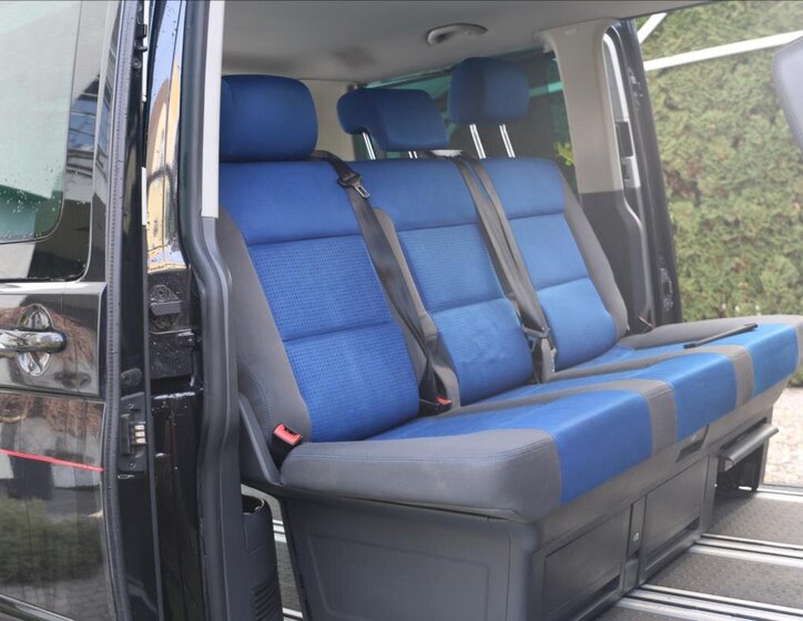 Volkswagen Multivan MPV 2,5 l 128 kw