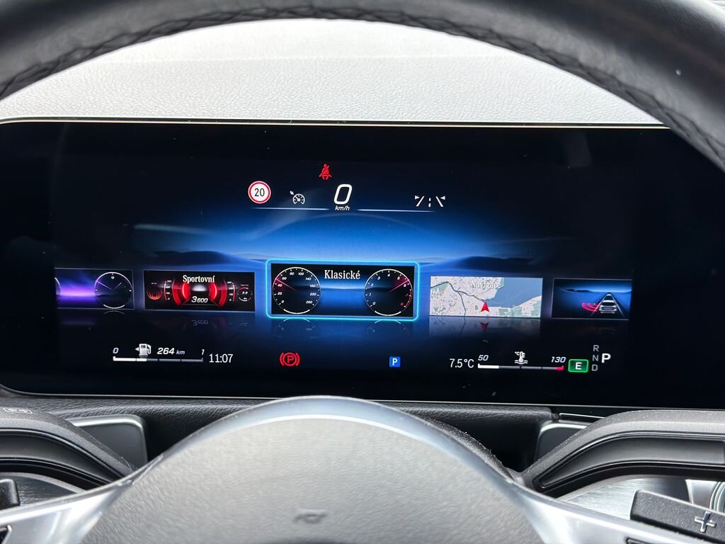 Mercedes-Benz GLB SUV / Terénní 2,0 l 110 kw