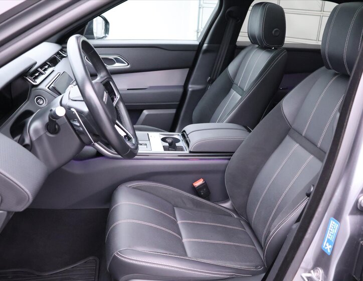 Land Rover Range Rover Velar 11