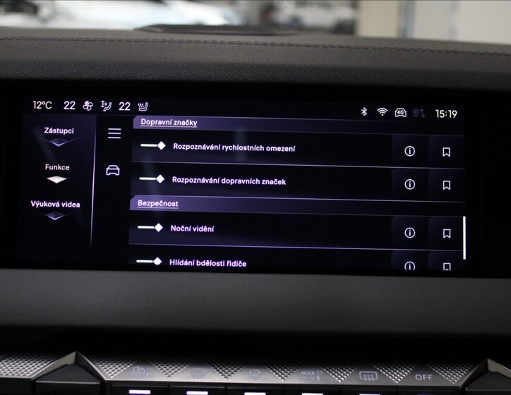 DS Automobiles DS4 SUV / Terénní 1,6 l 165 kw