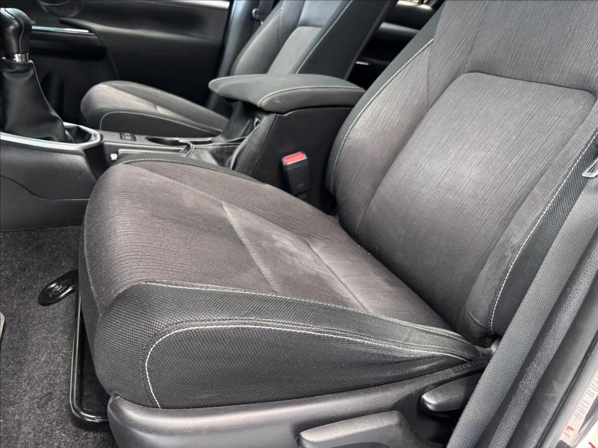 Toyota Hilux Pick-up 2,4 l 110 kw