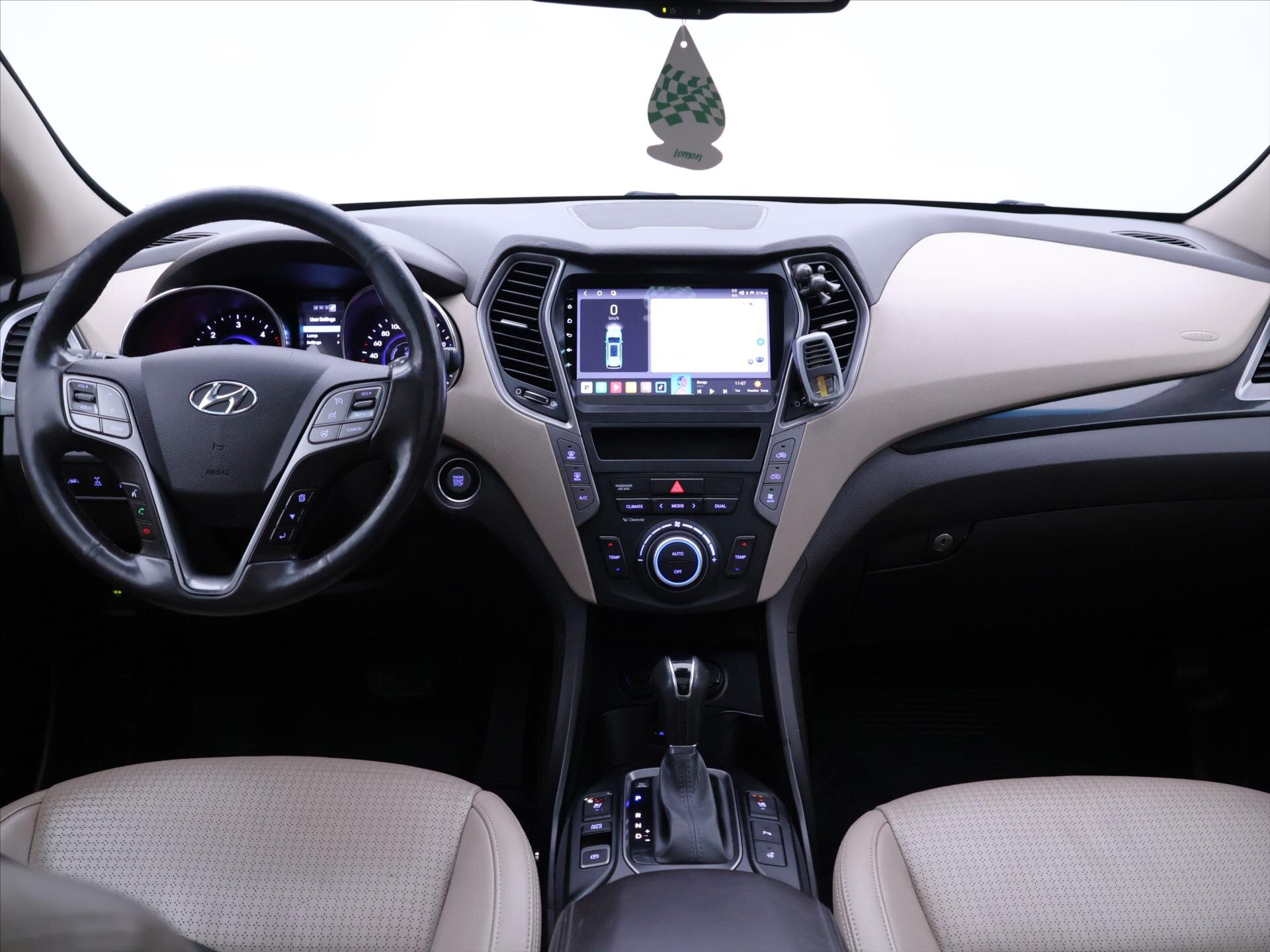 Hyundai Grand Santa Fe