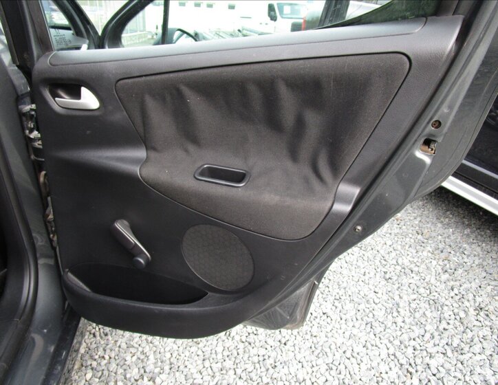 Peugeot 207 Hatchback 1,4 l 70 kw