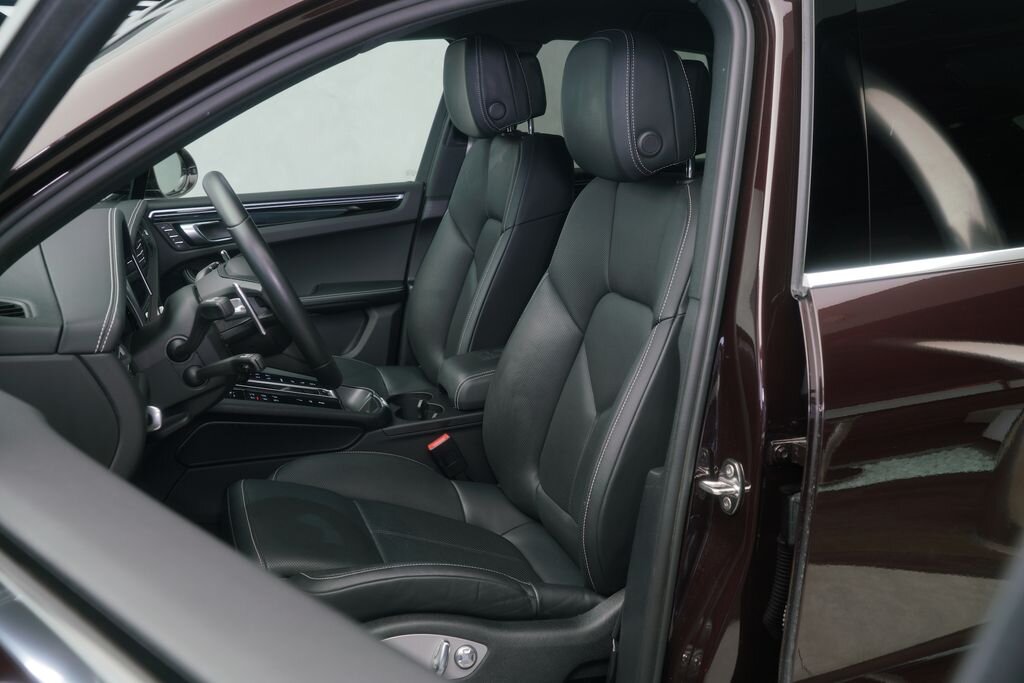 Porsche Macan SUV / Terénní 2,9 l 280 kw