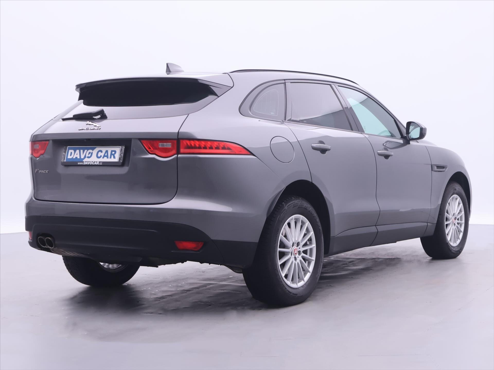 Jaguar F-Pace SUV 2,0 l 132 kw