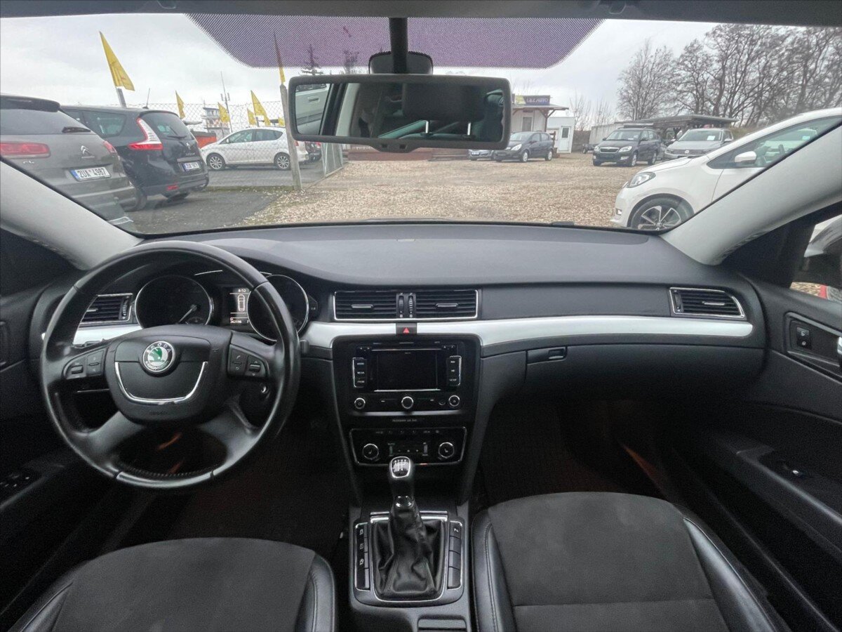 Škoda Superb Kombi 1,6 l 77 kw