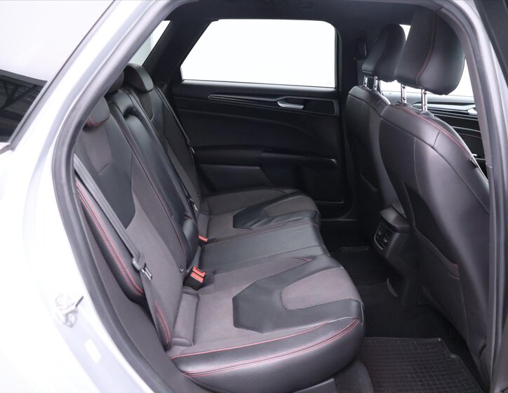 Ford Mondeo Kombi 2,0 l 132 kw