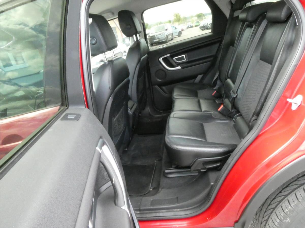 Land Rover Discovery Sport SUV / Terénní 2,0 l 110 kw