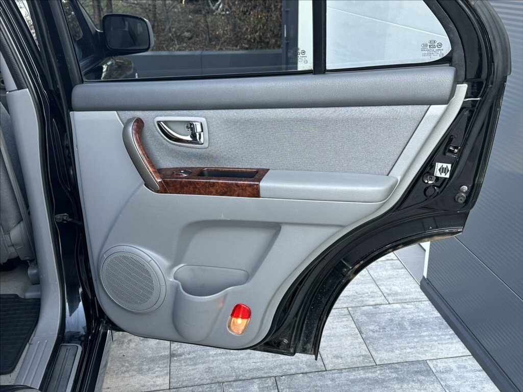 KIA Sorento SUV / Terénní 2,5 l 103 kw