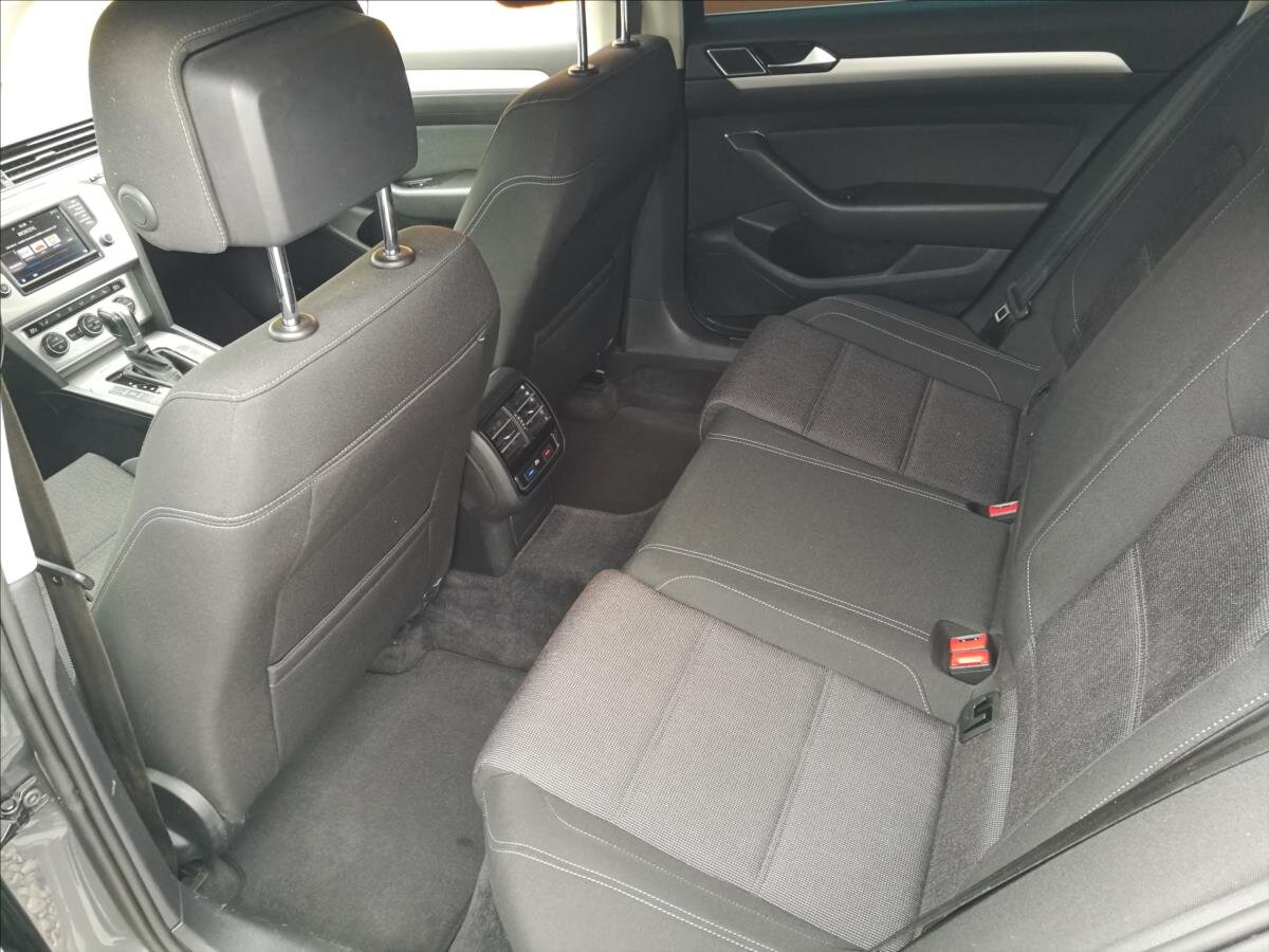 Volkswagen Passat Kombi 2,0 l 110 kw