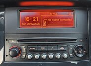 Peugeot 3008 SUV 1,2 l 96 kw