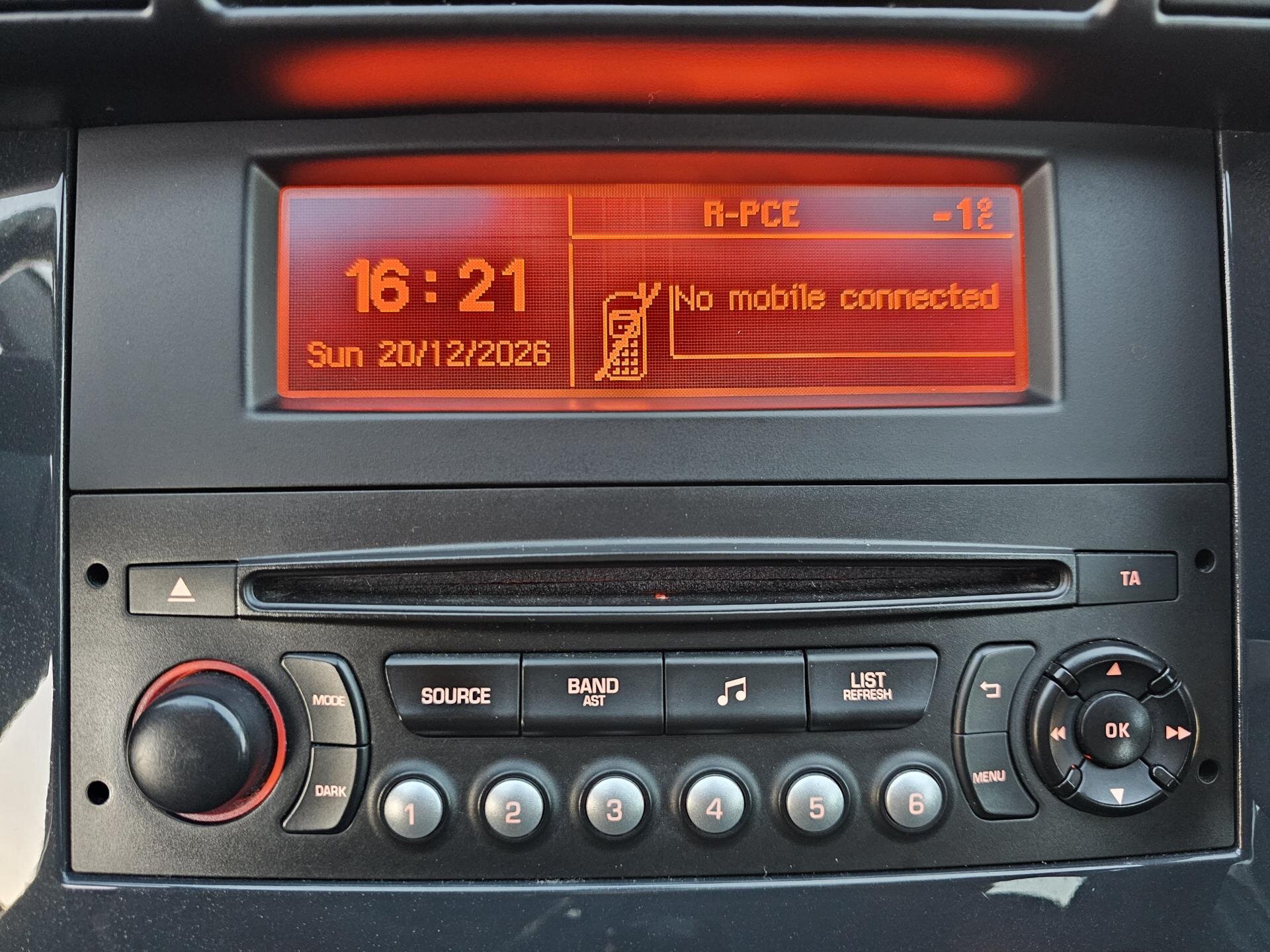 Peugeot 3008 SUV 1,2 l 96 kw