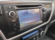 Toyota Auris Kombi 2,0 l 91 kw