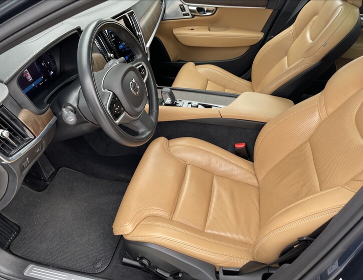 Volvo V90 23