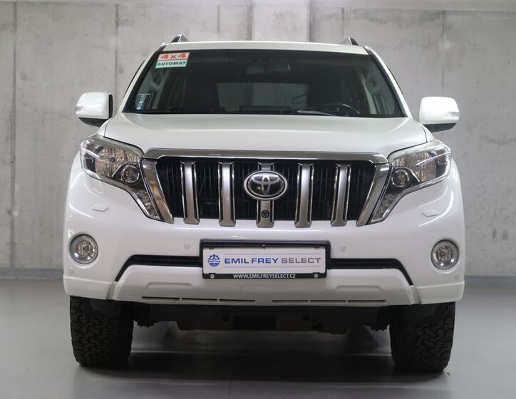 Toyota Land Cruiser 2