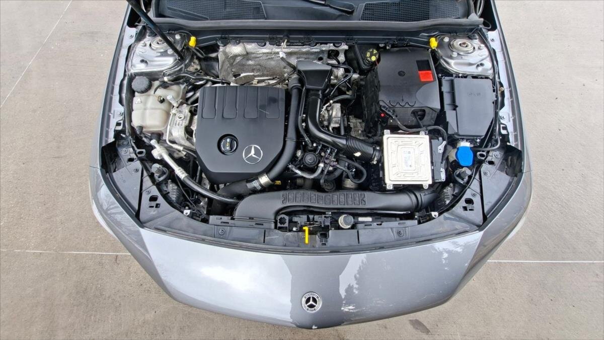 Mercedes-Benz CLA Kupé 1,3 l 120 kw