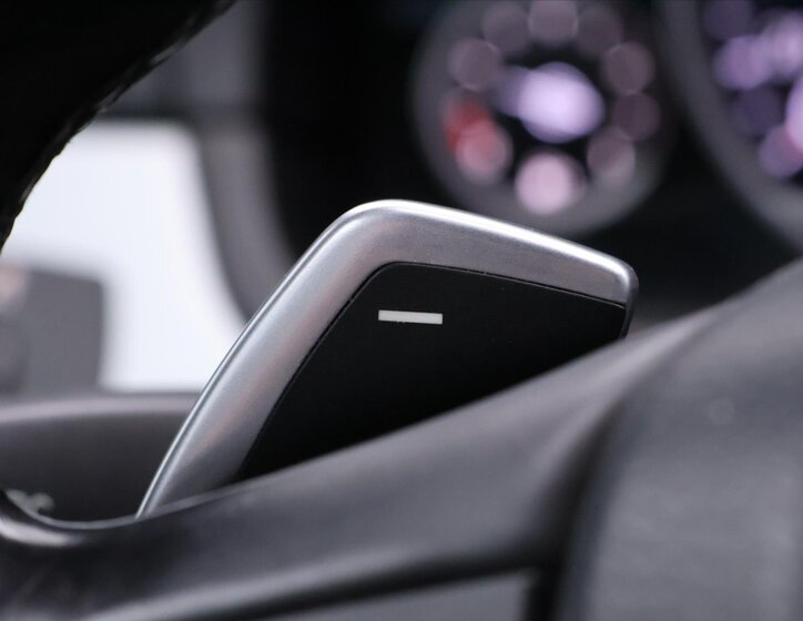 BMW Řada 5 Kombi 3,0 l 190 kw