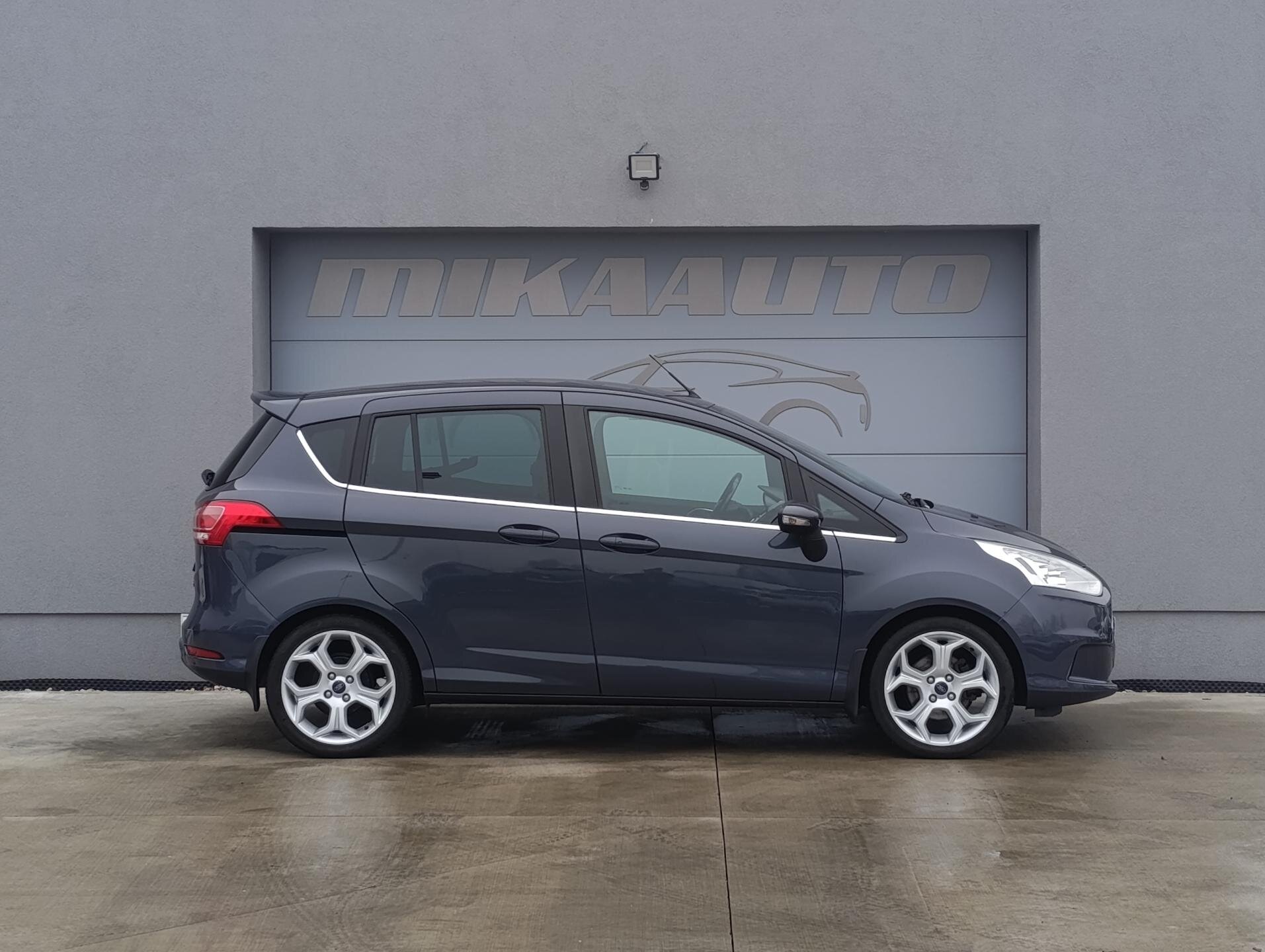 Ford B-MAX Hatchback 999,0 92 kw