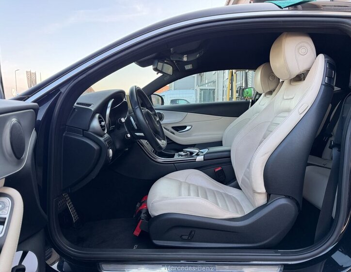 Mercedes-Benz Třídy C Kupé 2,1 l 150 kw