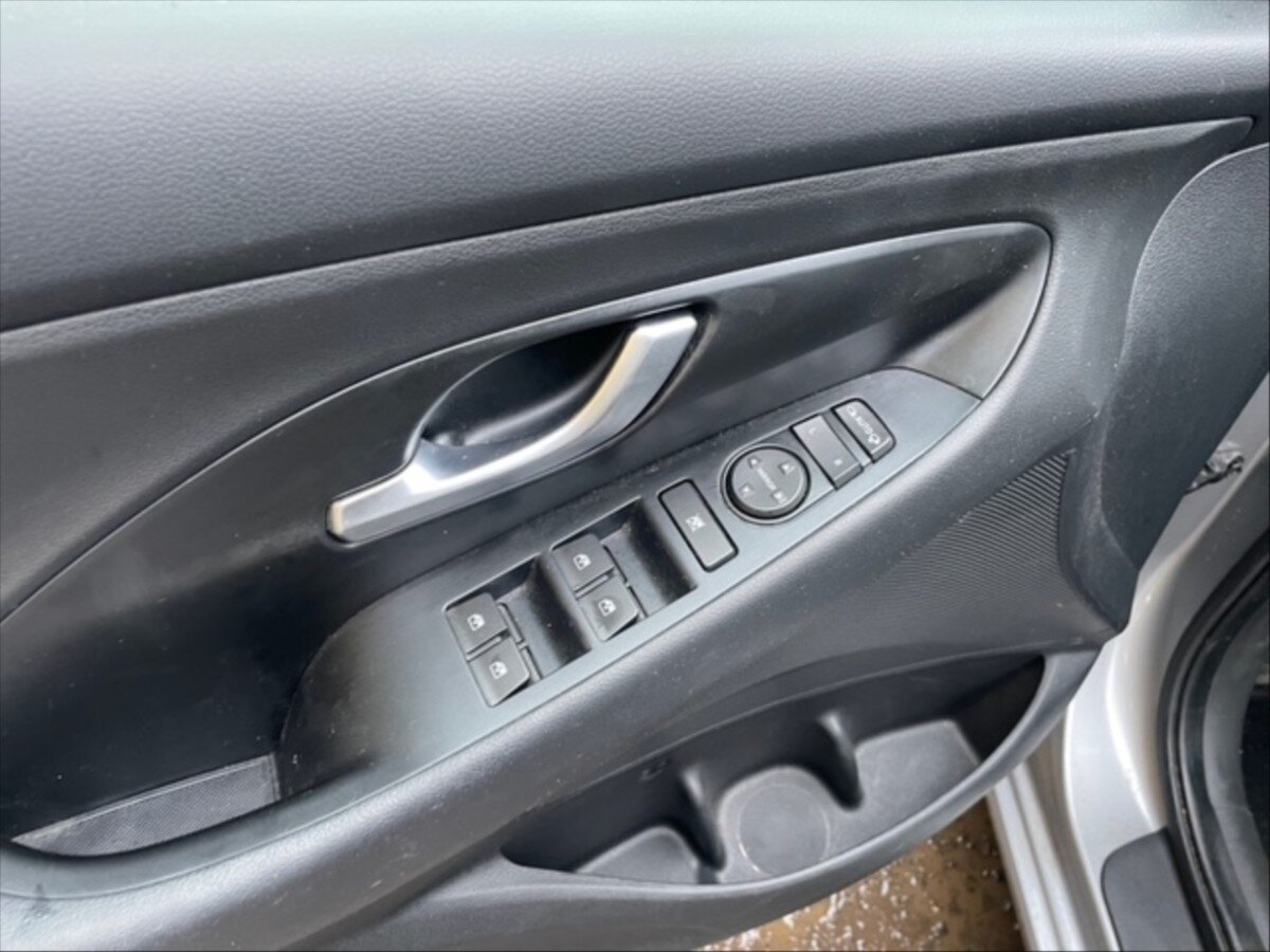 Hyundai i30 Kombi 998,0 88 kw