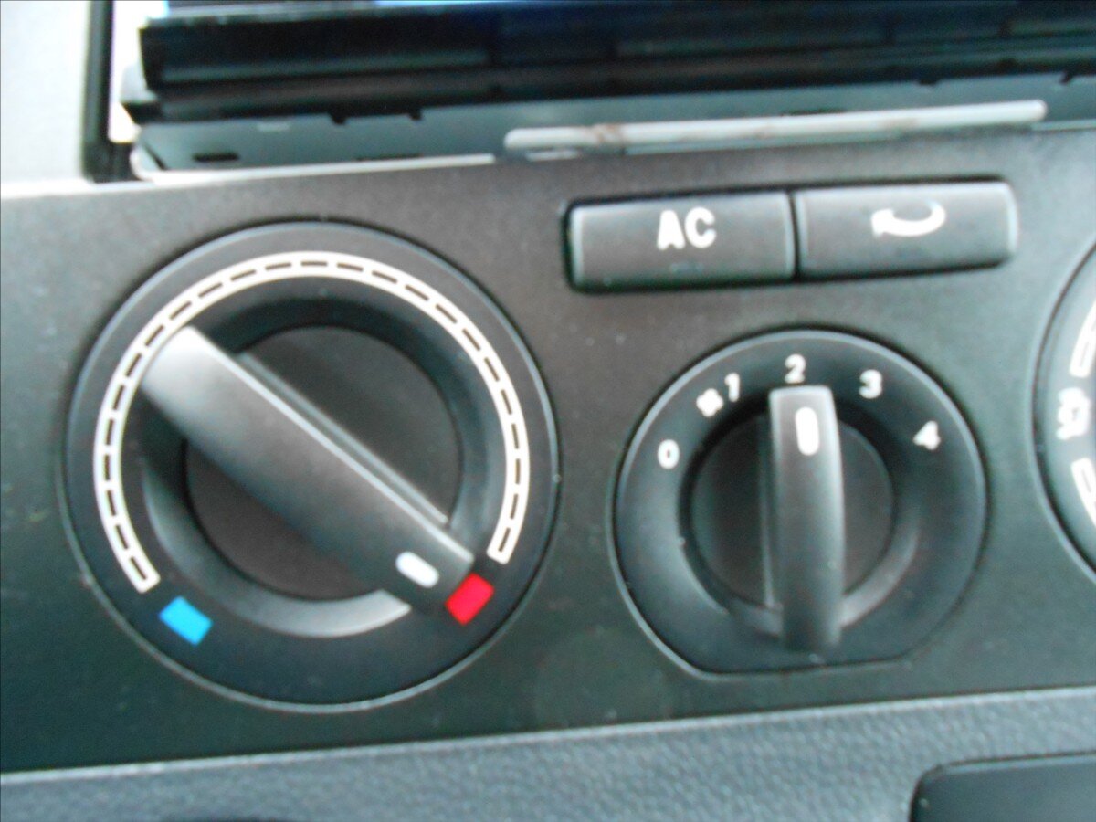 Volkswagen Multivan Kombi 1,9 l 92 kw