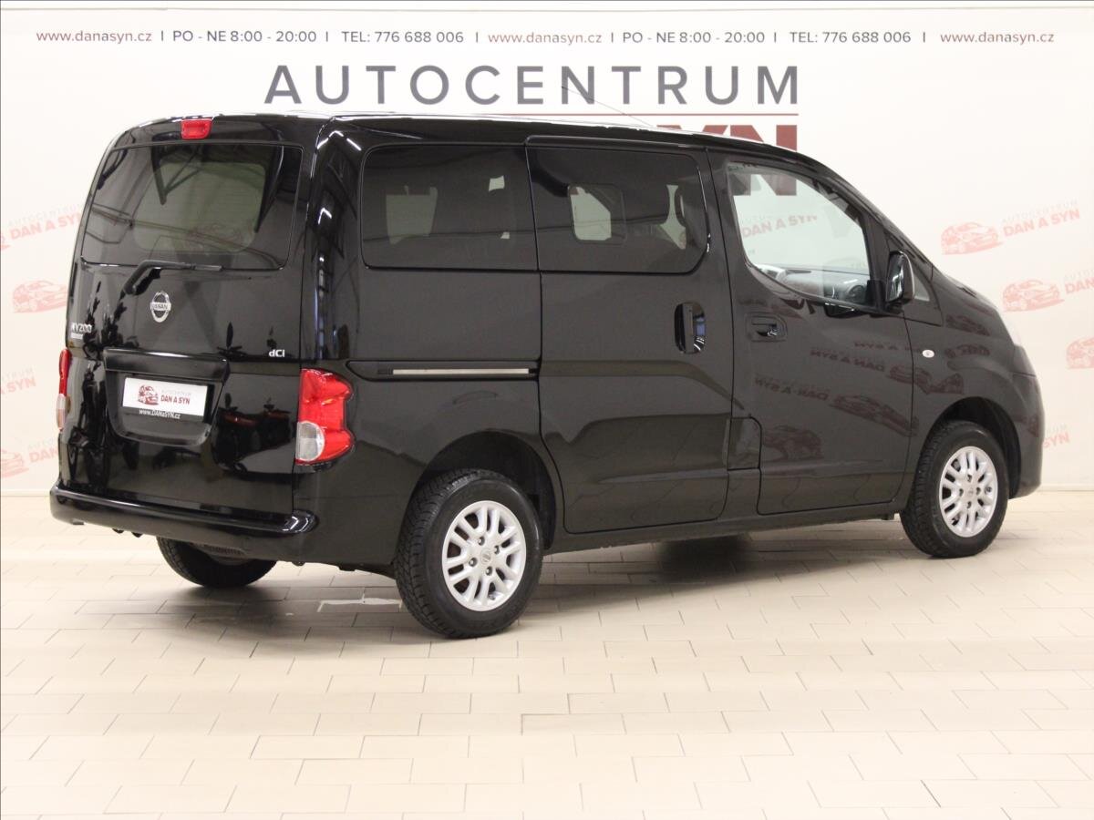 Nissan NV200